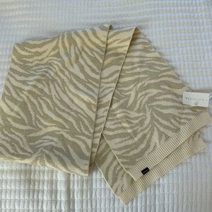 NWT ATHLETA zebra scarf in Chantelle cream gold lurex threads